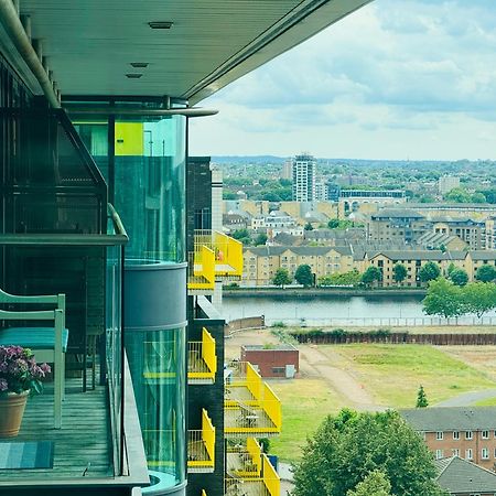 Modern 2Bed 2Bath Apartment Canary Wharf - Upto 5 Person Londra Exterior foto
