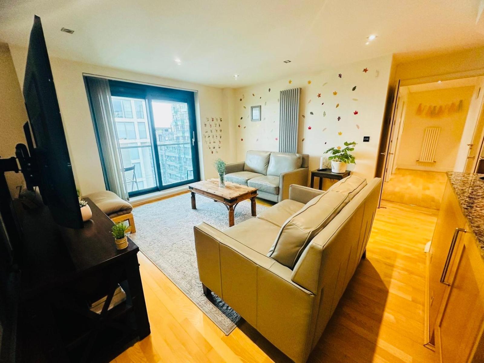 Modern 2Bed 2Bath Apartment Canary Wharf - Upto 5 Person Londra Exterior foto