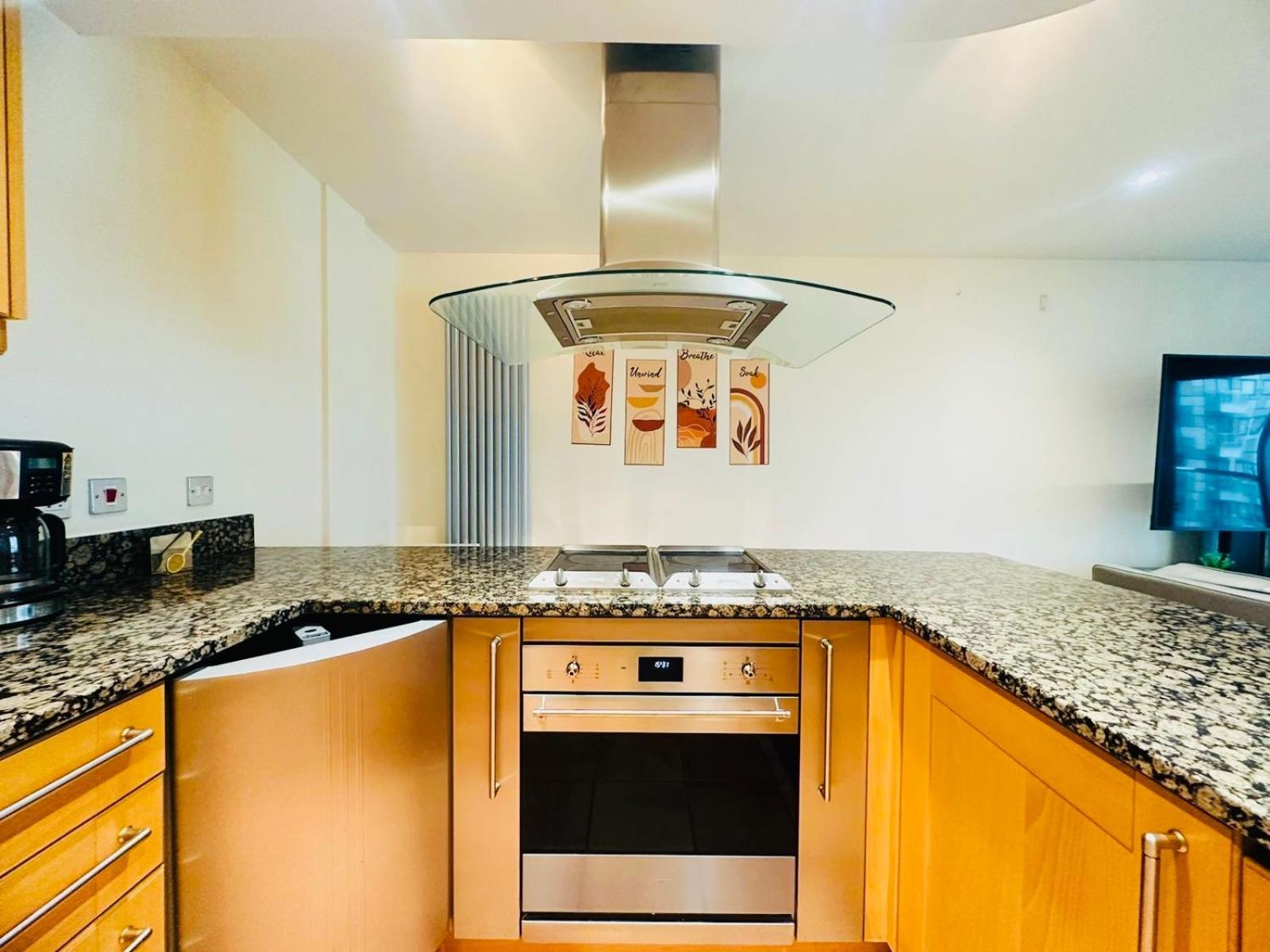 Modern 2Bed 2Bath Apartment Canary Wharf - Upto 5 Person Londra Exterior foto