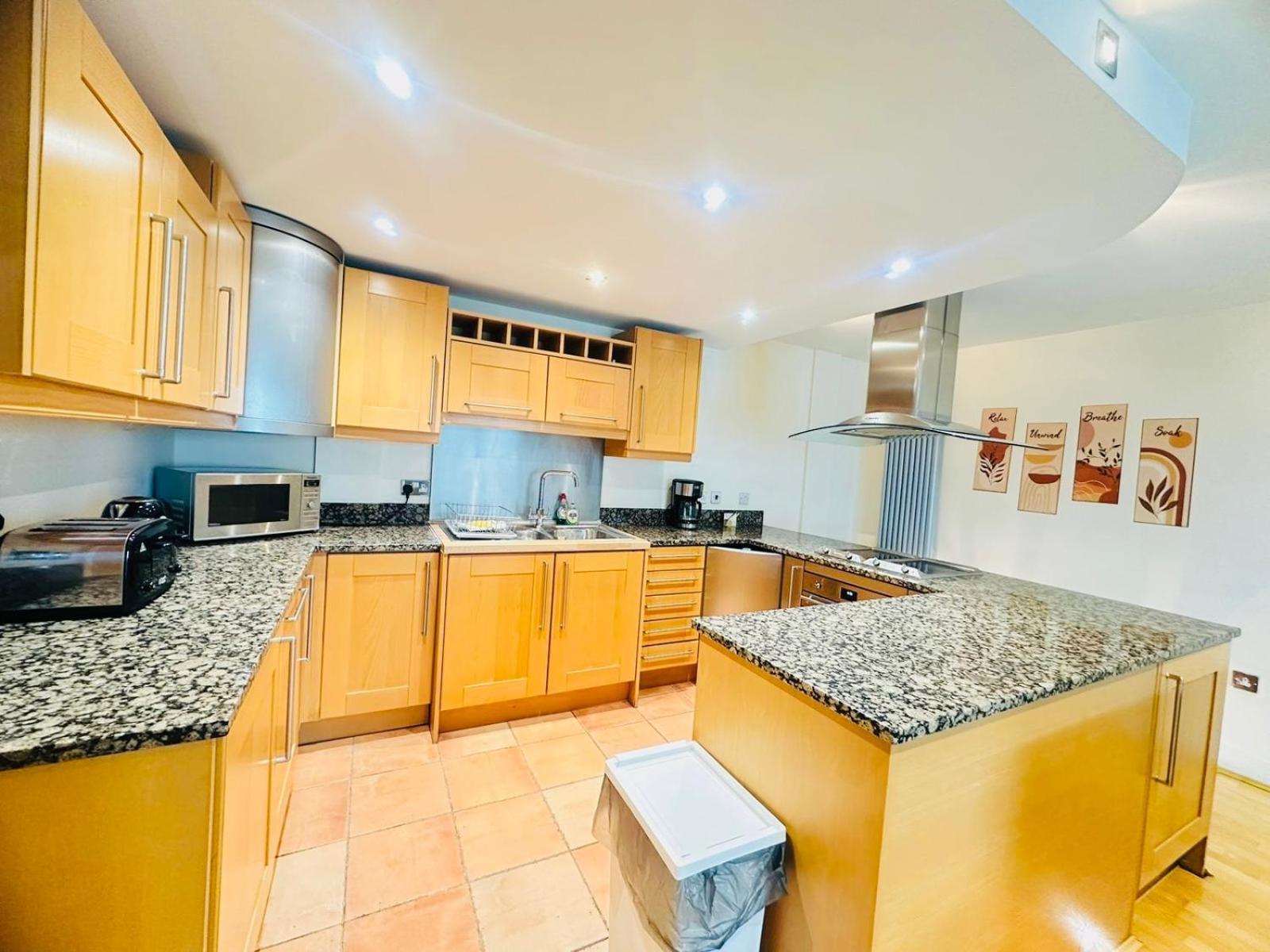 Modern 2Bed 2Bath Apartment Canary Wharf - Upto 5 Person Londra Exterior foto