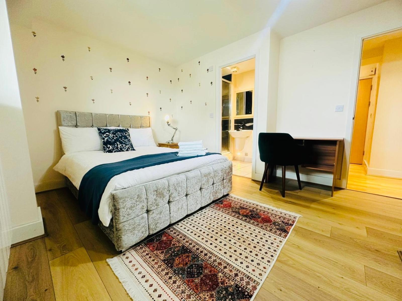 Modern 2Bed 2Bath Apartment Canary Wharf - Upto 5 Person Londra Exterior foto