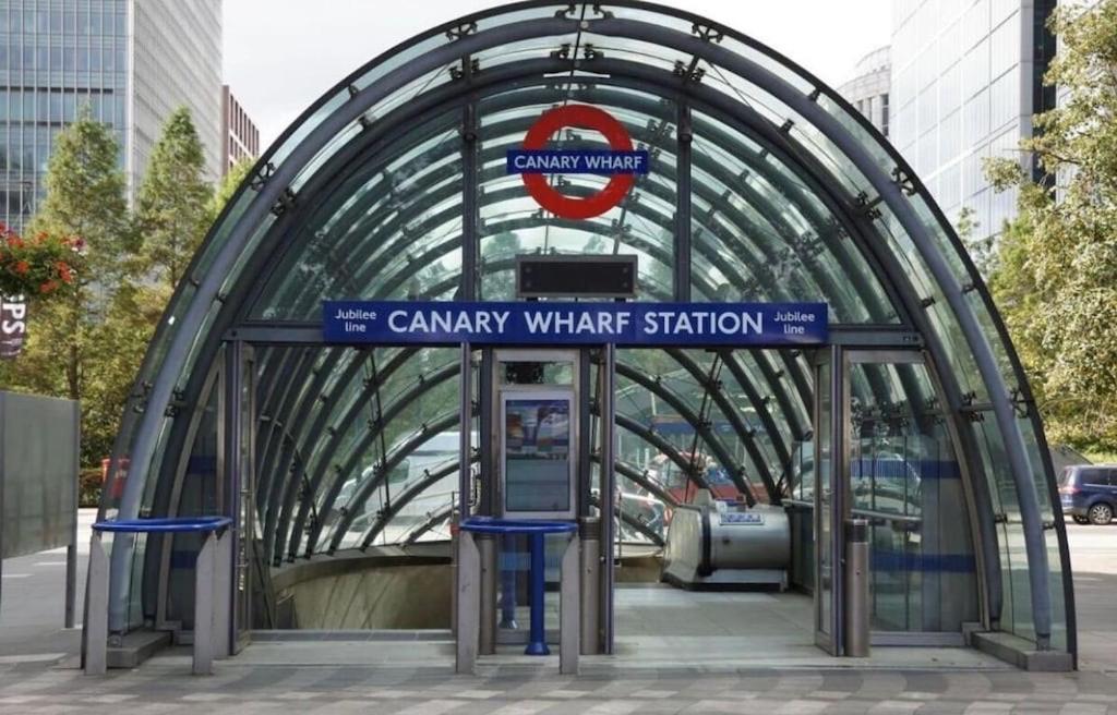 Modern 2Bed 2Bath Apartment Canary Wharf - Upto 5 Person Londra Exterior foto