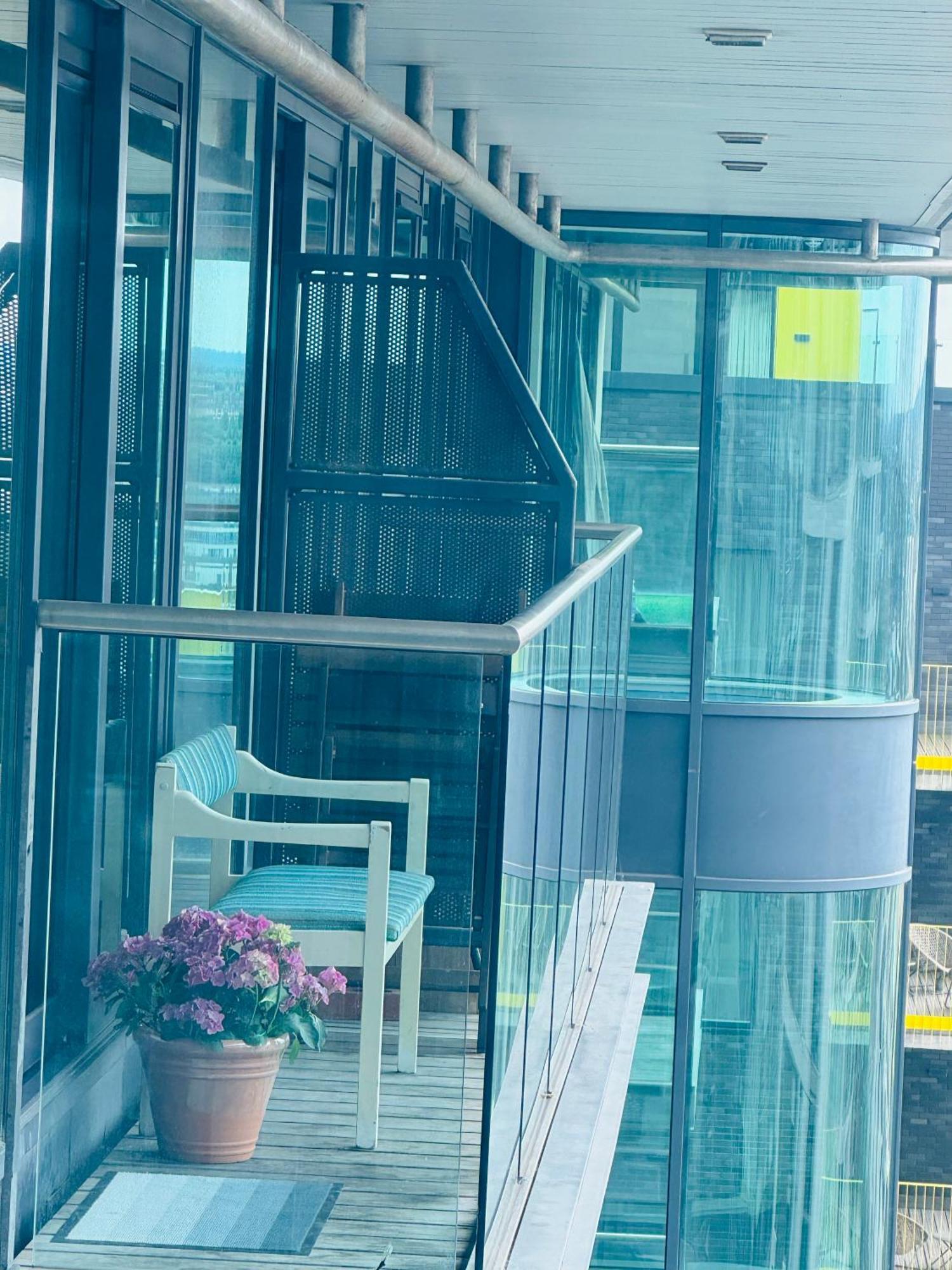 Modern 2Bed 2Bath Apartment Canary Wharf - Upto 5 Person Londra Exterior foto